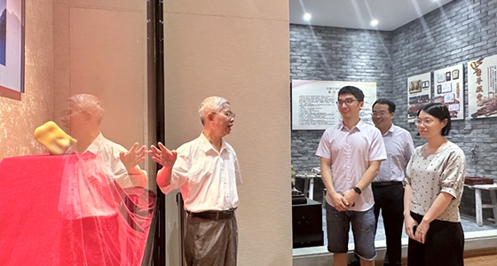 中国人民大学调研组旅行尊龙凯时·倪东方艺术博物馆